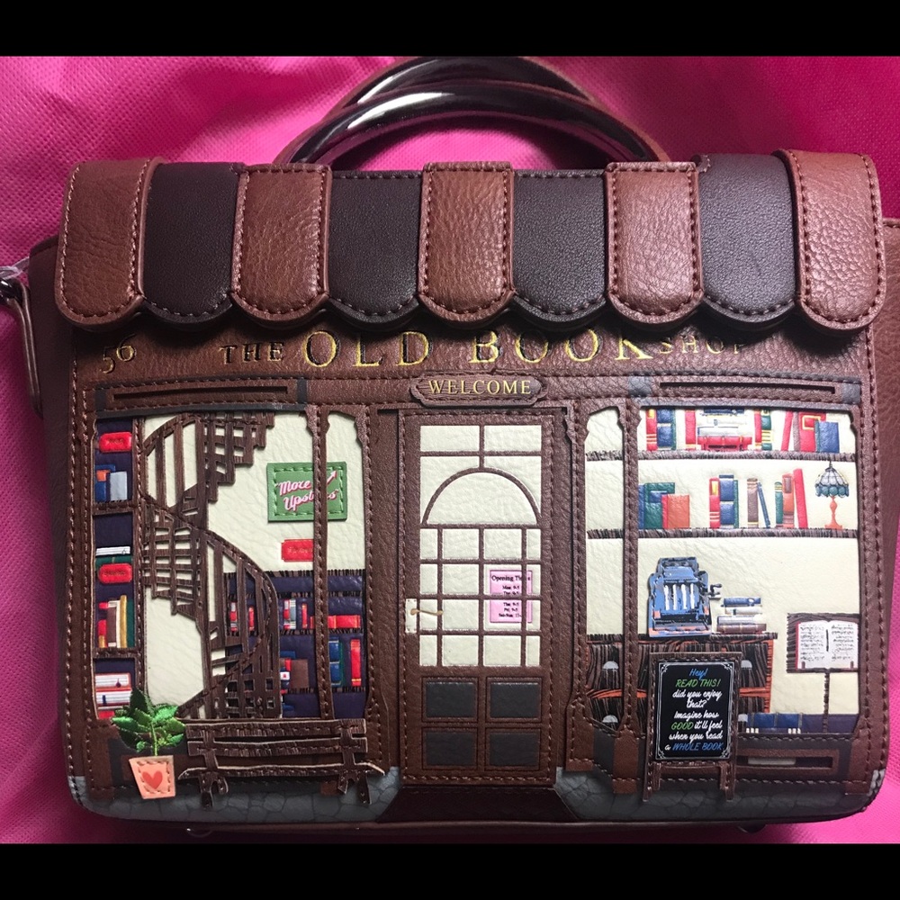Vendula London Bookshop Vanity Bag